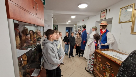 W Muzeum Regionalnym i na lodowisku